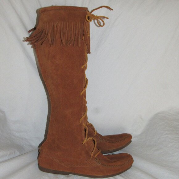 Minnetonka 1922 Fringe Knee High Boots Front Lace Brown Moccasin Men’s Sz 9 - Picture 1 of 6